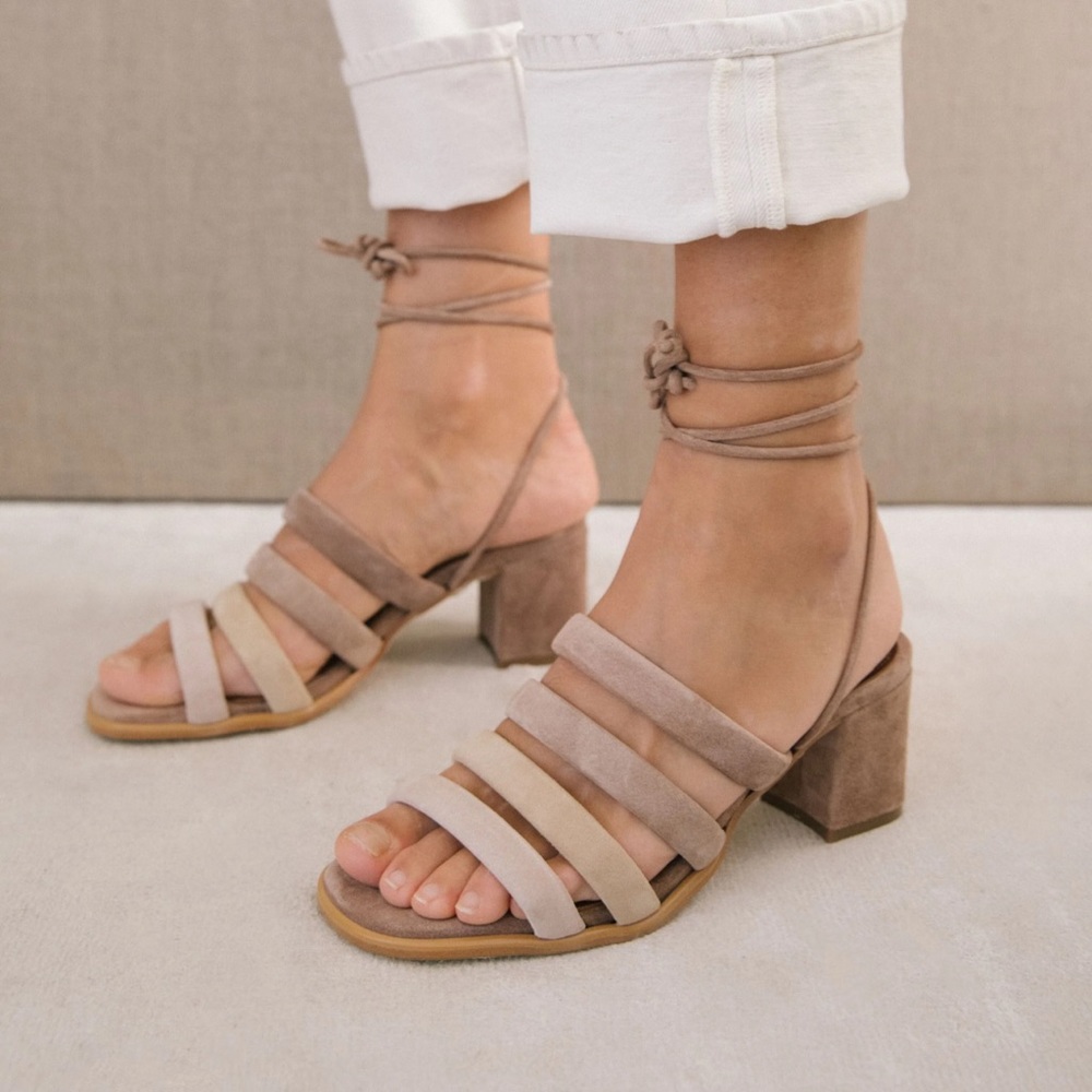 ALOHAS heels